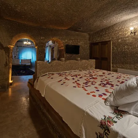 Grand Cave Hotel